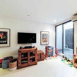 Harbourfront Avenue (D4), Terrace #448924491
